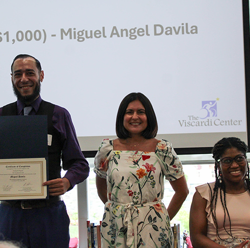 resources for entrepreneurs viscardi-winners-Miguel Angel Davila